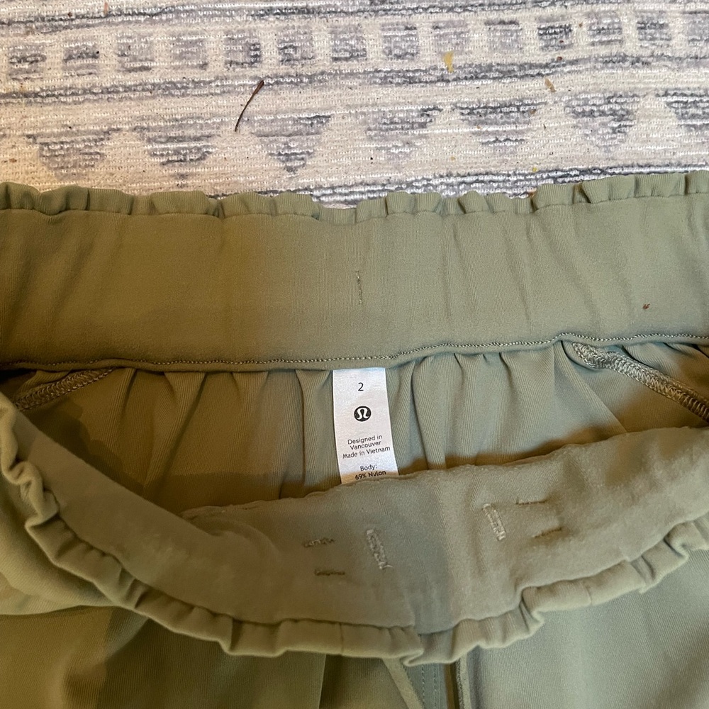Size 2 Lululemon light green studio pants/joggers - Picture 2 of 3